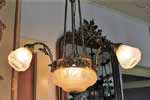 marinus-licht.nl: Antieke Franse hanglamp met antieke kappen, 3 armen