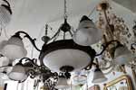marinus-licht.nl: Bronzen hanglamp met 6 armen met klokvormige kappen en een grote schaal in het midden