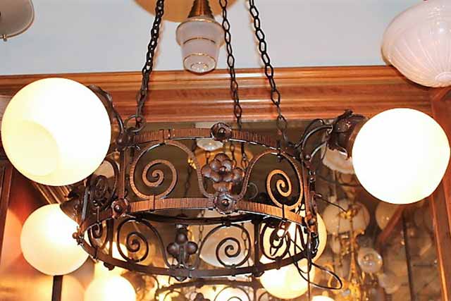 zacht Maak het zwaar video Marinus Licht - Art Deco ijzeren hanglamp uit Frankrijk, Art Deco lamp